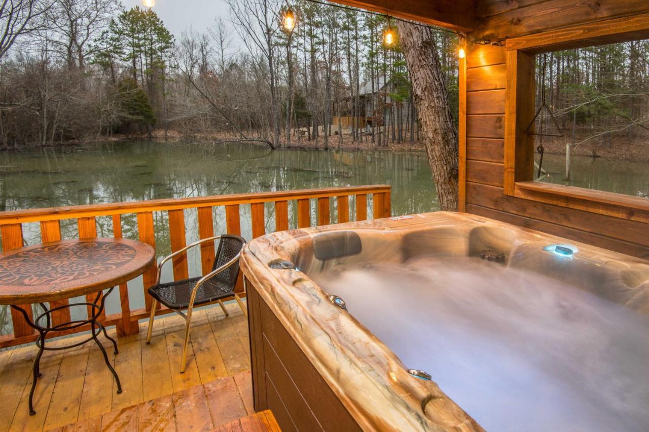 Lily Pad On The Pond Broken Bow Home With Hot Tub Stephens Gap Exteriér fotografie